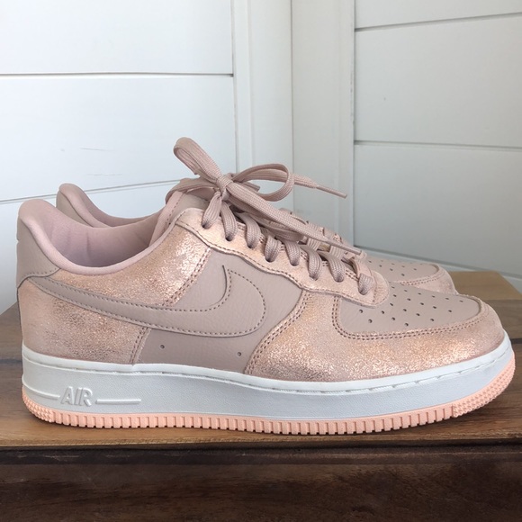 2018 Nike Air Force 1 sneakers worn once! Rose and rose gold! - Picture 3 of 17